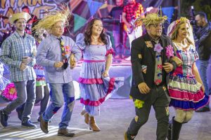 Mais de duas mil pessoas marcaram presença na festa que representa tradição e cultura 							 			 				Foto: 					GILBERTO LEITE DE OLIVEIRA