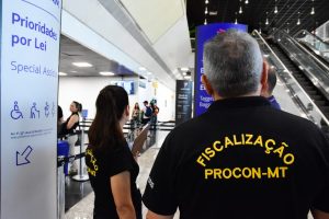 O objetivo foi realizar uma fiscalização preventiva junto as companhias aéreas que operam no aeroporto.  - Foto por: João Reis