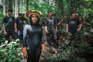 Filme Somos Guardiões acompanha pessoas que se dedicam a salvar a floresta  - Foto por: Divulgação