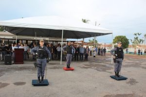 Tenente-coronel Martins Júnior (à direita) é o novo comandante do Batalhão  - Foto por: Soldado Luiz Souza/CCSMI-PMMT