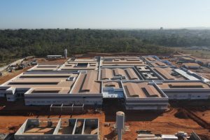 Construção mais adiantada é a do Hospital Regional de Alta Floresta, com 63,6% da obra executada Crédito - SES-MT