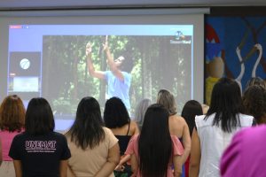 Hino Nacional Brasileiro foi apresentado com interpretação em Libras Crédito - Abner Miranda