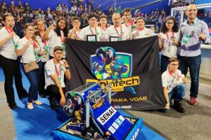 Equipe Canintech conquistou o passaporte para Houston (EUA) ao vencer torneio de robótica em Brasília  - Foto por: Assessoria