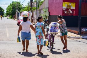 Mais de 300 mil famílias foram beneficiadas pelas cestas de alimentos e kits de higiene e limpeza, distribuídas para comunidades em situação de vulnerabilidade social em MT.  - Foto por: João Reis