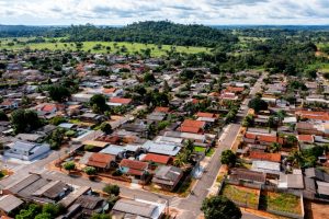 Asfalto realizado no bairro Porto Seguro em Juara