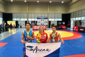 Estudantes da Arena da Educação, durante evento em Cubatão (SP)  - Foto por: Assessoria