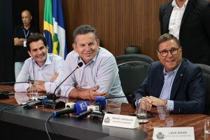 Após um pedido pessoal de Mauro Carvalho, que irá se dedicar à família e ao comando de suas empresas, governador decide pela permanência do deputado Fábio Garcia como chefe da Casa Civil.